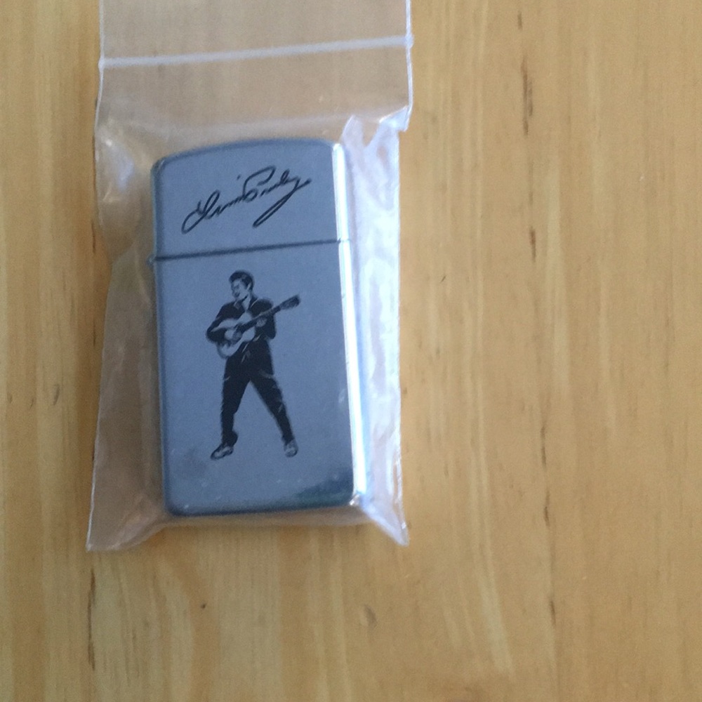 Rare Elvis Presley Zippo Never Used. COLLECTIBLE